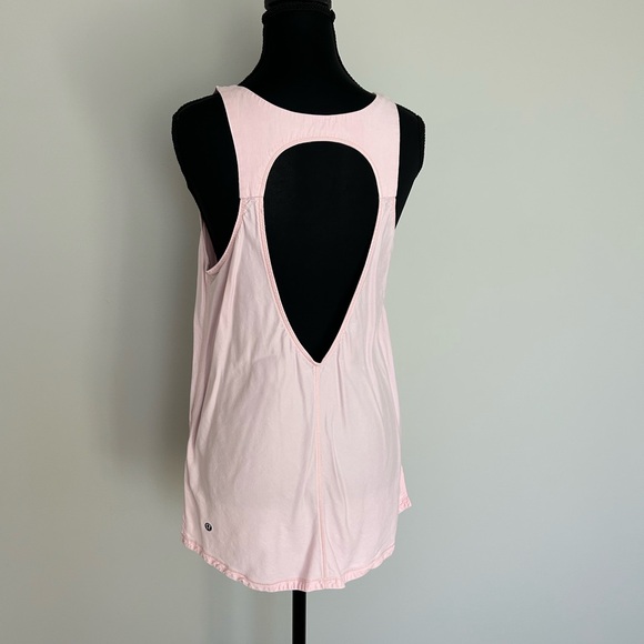 Lululemon Light Pink Open-Back Tank Top – Size 6 - Picture 2 of 2